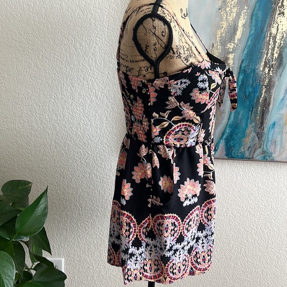 NWOT About A Girl Romper Women LG Black Padded Floral Sweetheart Neckline Preppy - Picture 4 of 8